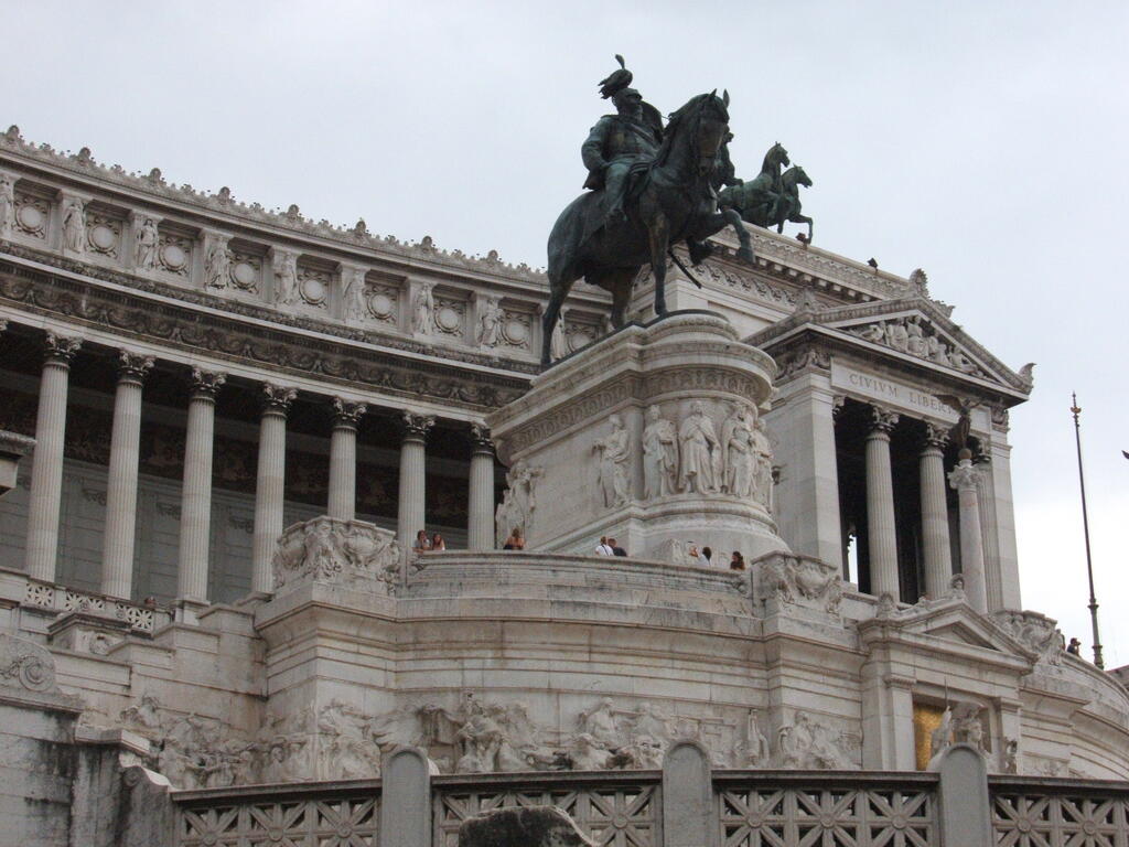 Le monument à Victor-Emmanuel II